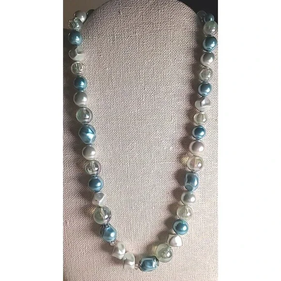 Vintage Single Strand Blue Teal  Chunky Bead Necklace 18" MCM - Picture 2 of 5